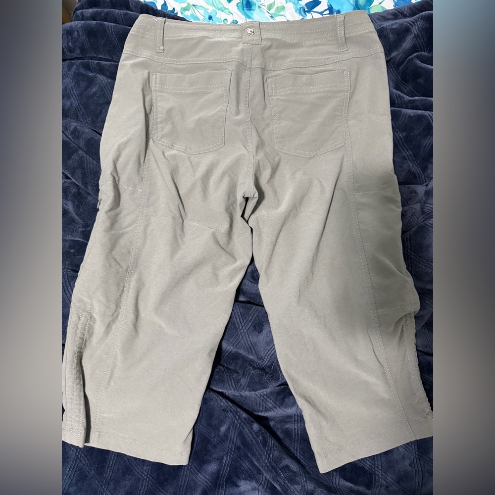 Two-Pair Women's Kuhl capri - Lavender & Light Gray euc - Picture 6 of 7